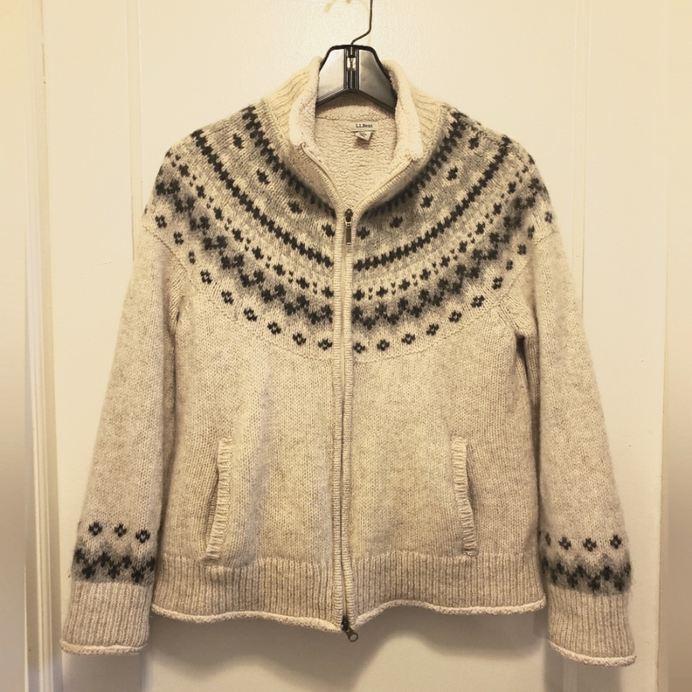 LL Bean 100% Lambs Wool Sherpa Lined Sweater Size Petite Medium